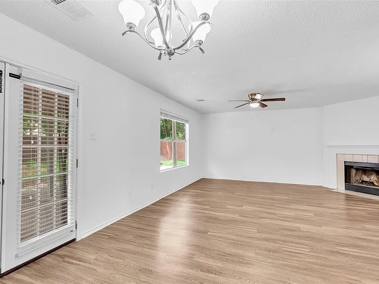 20820 Jumpers Delight Ln — Photo 9