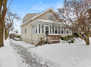 1942 S 74th St, West Allis, WI 53219