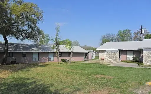 Building Photo 4