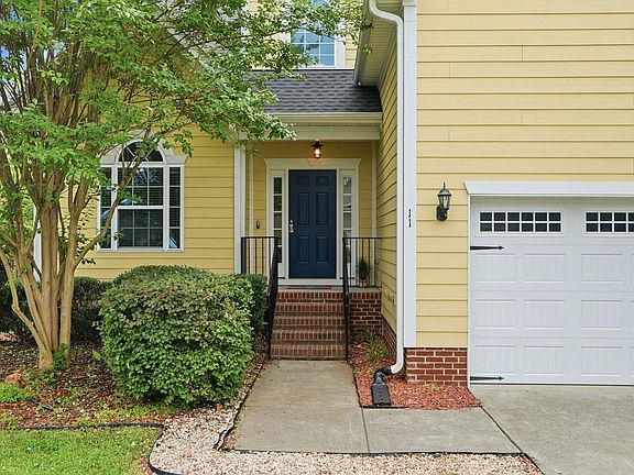 4th image of 11 Hidden Ridge Ct