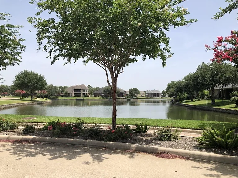 8311 Cabrillo Landing Ct — Photo 25