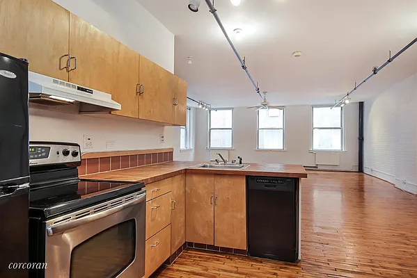 Rented by Corcoran | media 7