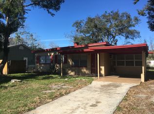 132 Country Club Dr, Sanford, FL 32771