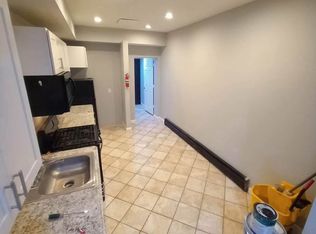 642 Stuyvesant Ave #1, Trenton, NJ 08618