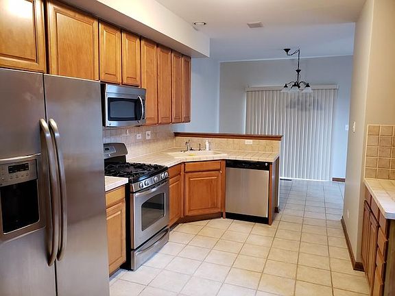 3rd image of 1021 Woodview Ct