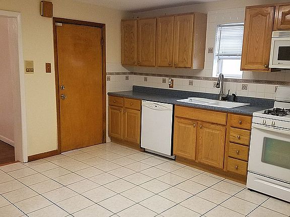 Lots of Cabinets