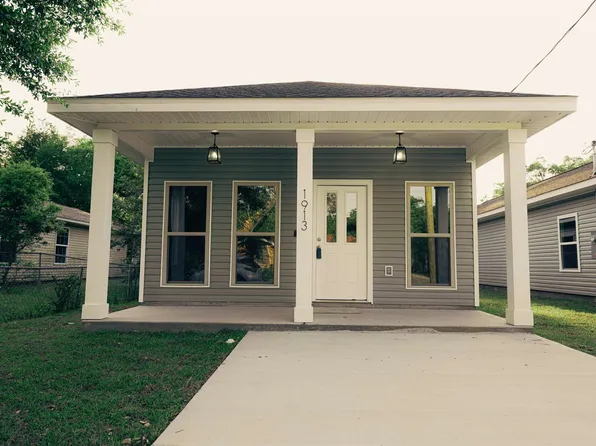 1913 Gary Cir, Pensacola, FL 32505