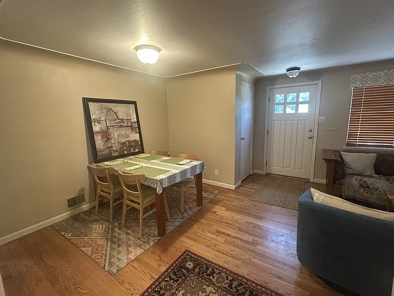 400 S Quail St — Photo 4