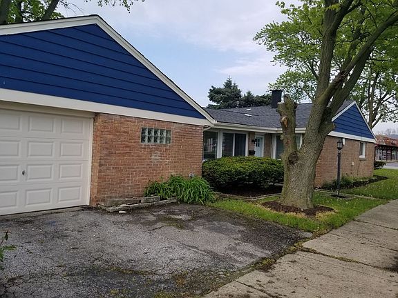 3rd image of 17056 Burnham Ave