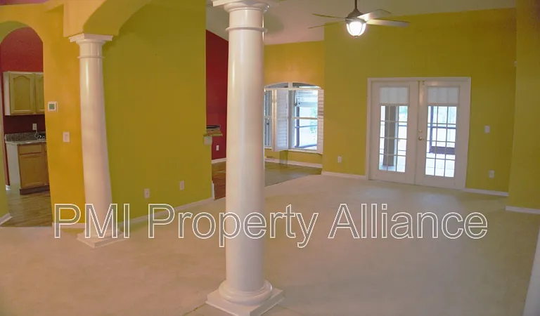1521 Parkglen Cir — Photo 19
