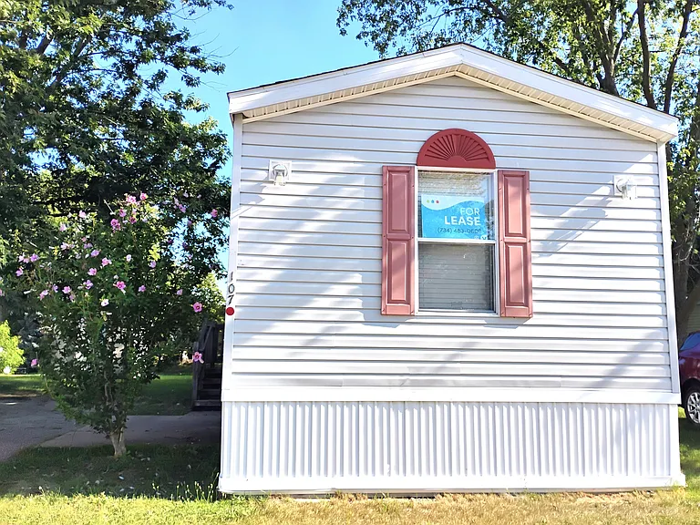 Swan Creek — Photo 10