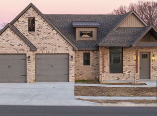 404 Dutton Ct, Barling, AR 72923