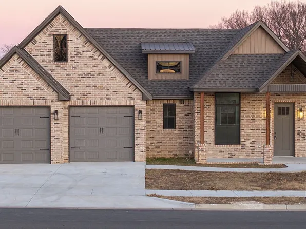 404 Dutton Ct, Barling, AR 72923