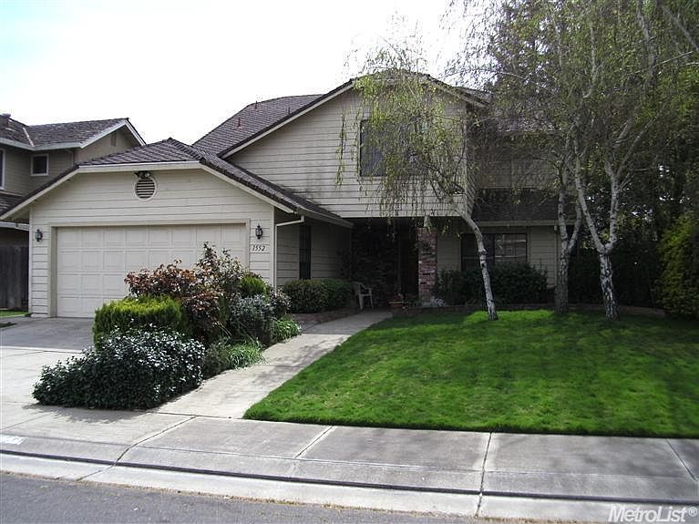 1st image of 1552 Camphor Way