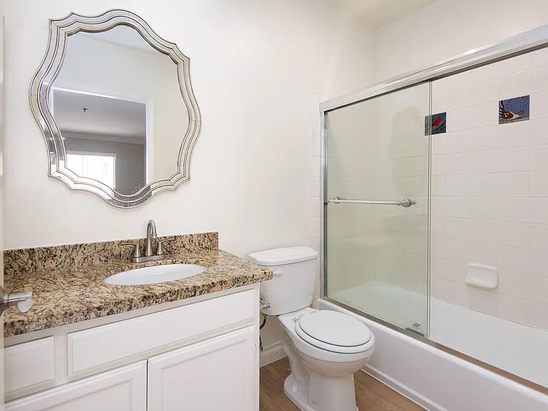 7120 Ramsgate Ave #201 — Photo 10
