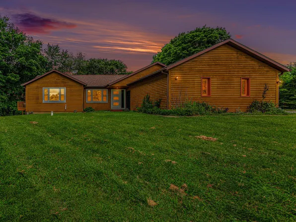 2250 Maple Grove Rd, Hastings, MI 49058