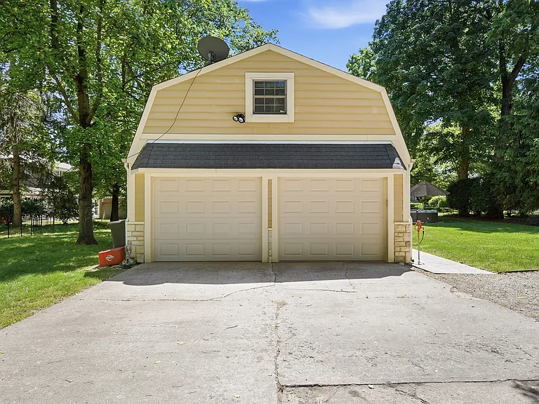 306 Harvard Ave — Photo 90