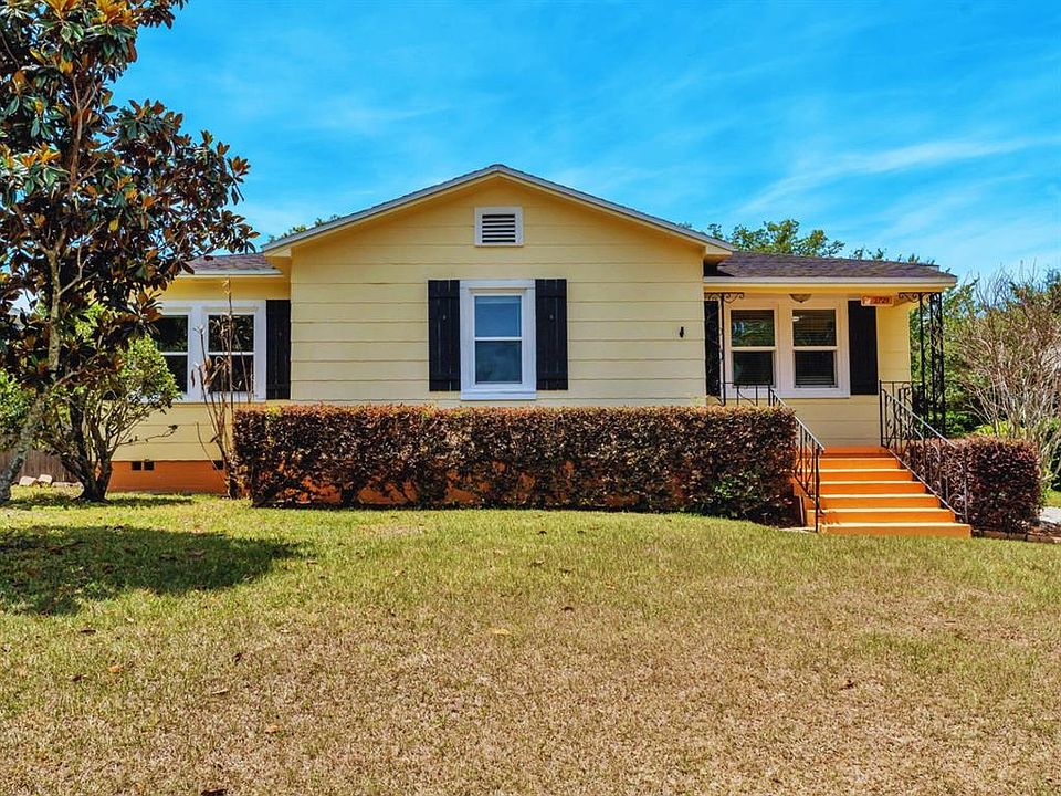 1st image of 2729 BUCKINGHAM AVENUE