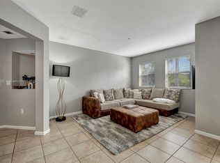 8900 NW 97th Ave APT 208, Doral, FL 33178
