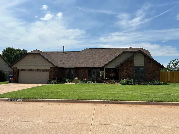 1203 Francis Ln, Kingfisher, OK 73750