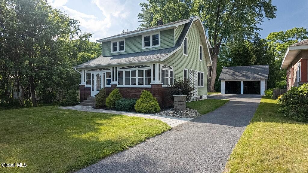 1st image of 128 Putnam Road