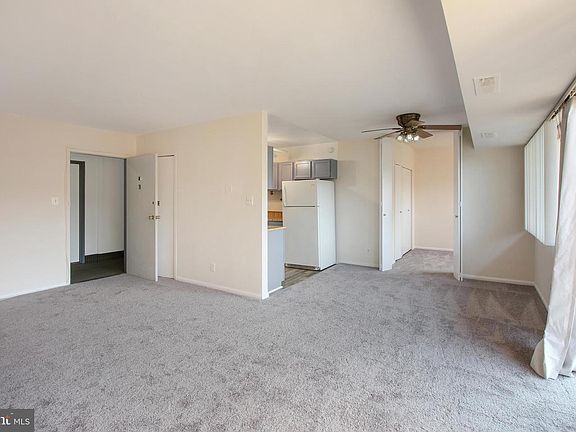 5th image of 5831 Quantrell Ave APT 412