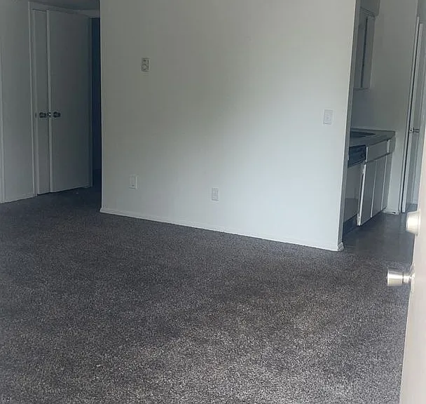Campus Pointe Apartments — Photo 14