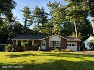 247 Tanite Rd, Stroudsburg, PA 18360