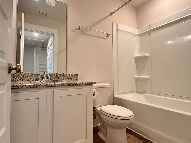 1542 Iroquois Ct — Photo 18