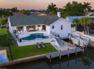 470 Lagoon Ave, Naples, FL 34108