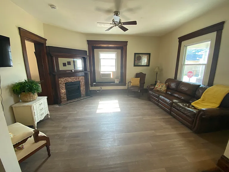 545 E Buchtel Ave — Photo 1