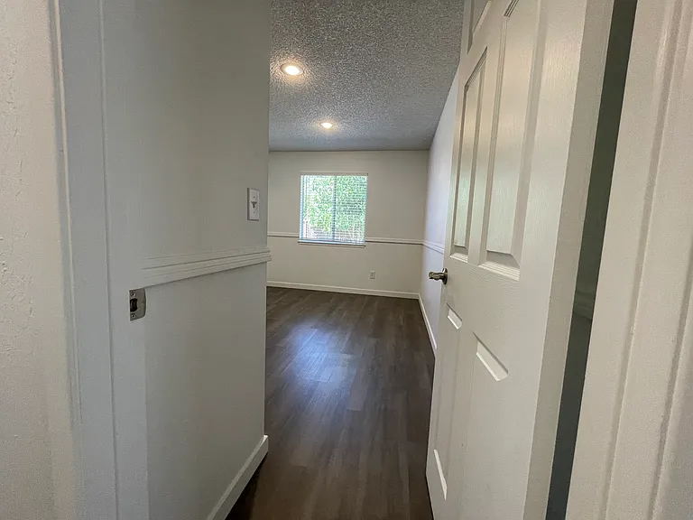 33 Briarwood Ct — Photo 15