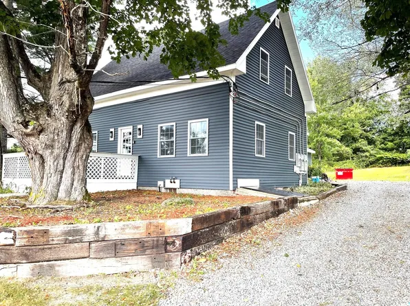 19 Mason Corner Road, Saint Albans, ME 04971