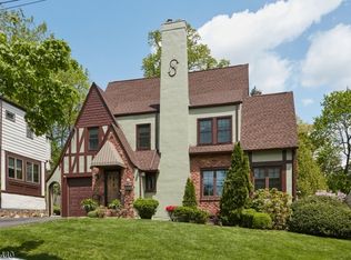11 New England Rd, Maplewood, NJ 07040
