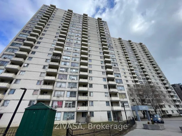 320 Dixon Rd #113, Toronto, ON M9R 1S8
