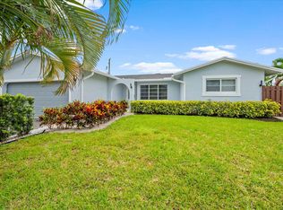 124 Oregon Ln, Boca Raton, FL 33487