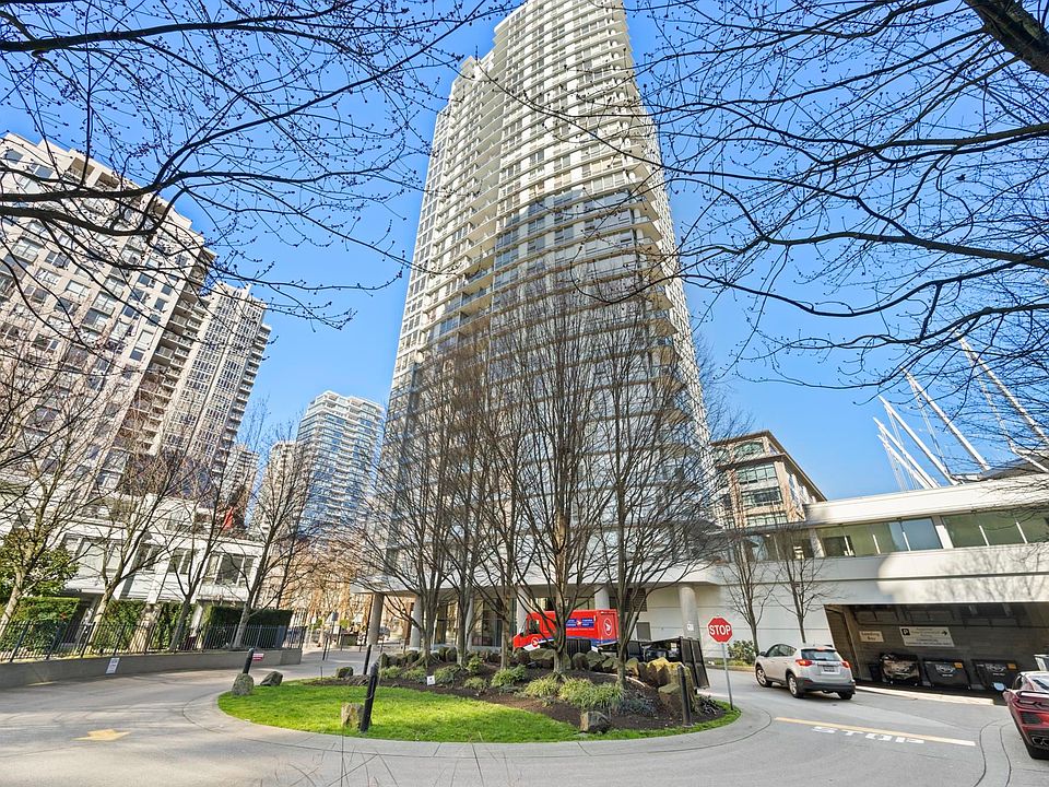 1st image of 928 Beatty St #2005
