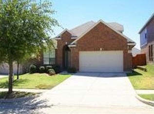 10653 Highland Ridge Rd, Fort Worth, TX 76108