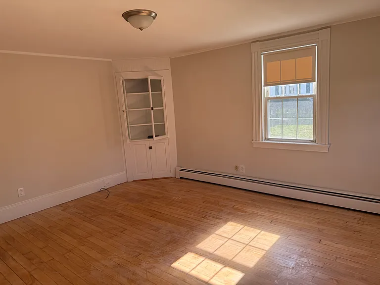 242 Main St #1 — Photo 9
