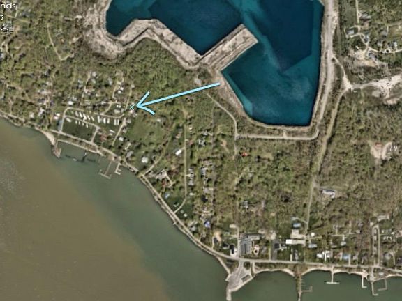 4th image of 136 Sunset Dr