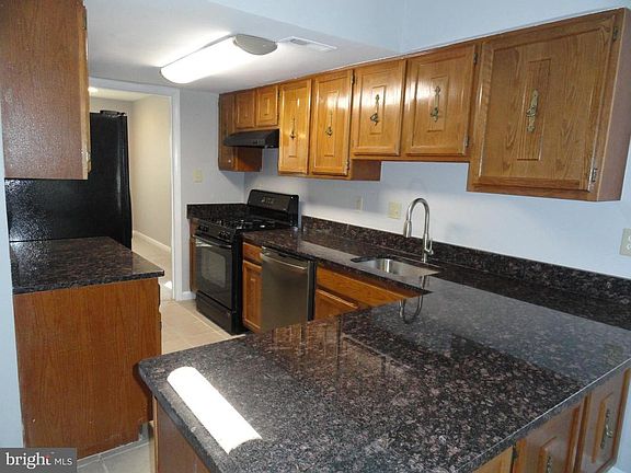 4th image of 14887 Cherrydale Dr