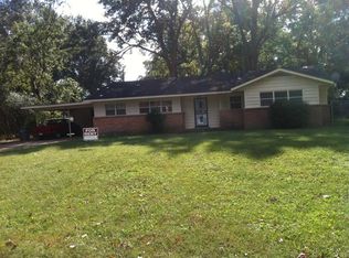 1055 Craigwood Dr, Memphis, TN 38116