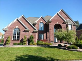 2265 Joseph Dr, Sterling Heights, MI 48314