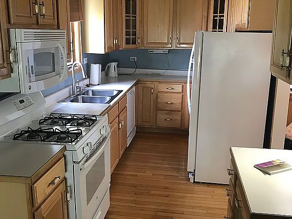 Solid Maple and Oak Kitchen