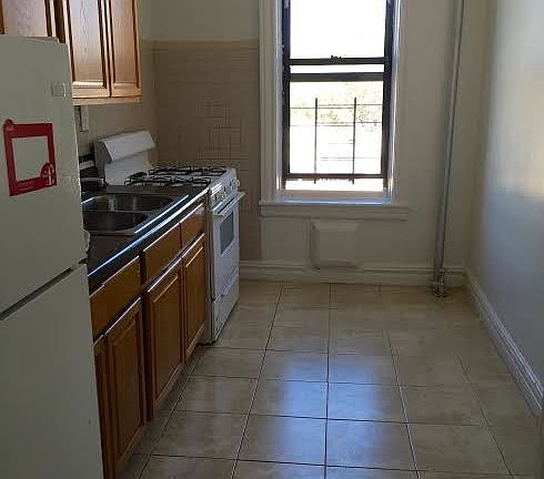 2nd image of 649 Empire Blvd APT 67