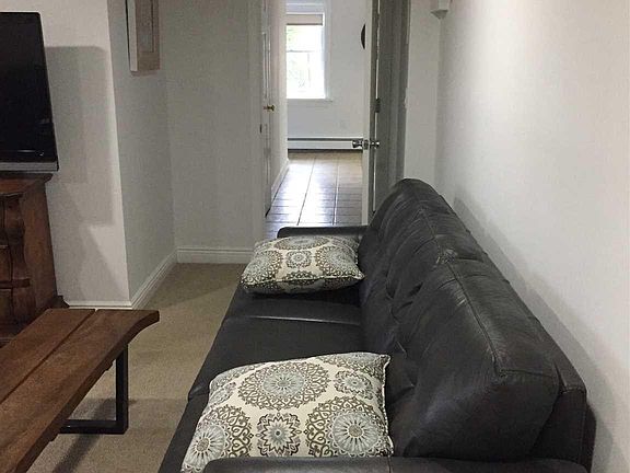 5th image of 75 Nethermont Ave #1
