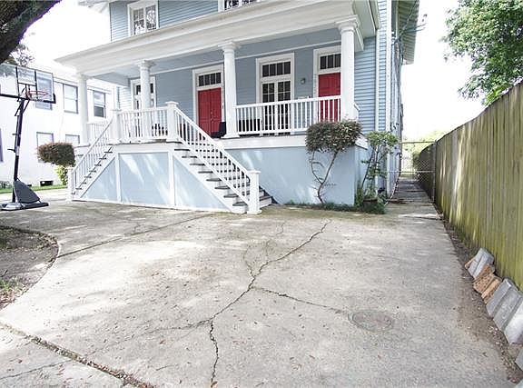 2nd image of 7822 Spruce St