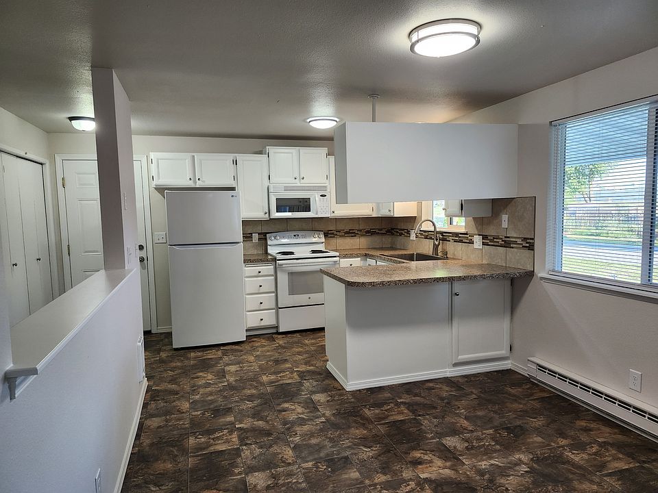 Kitchen ,Dining room