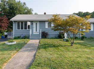 26 Grove St, East Haven, CT 06512