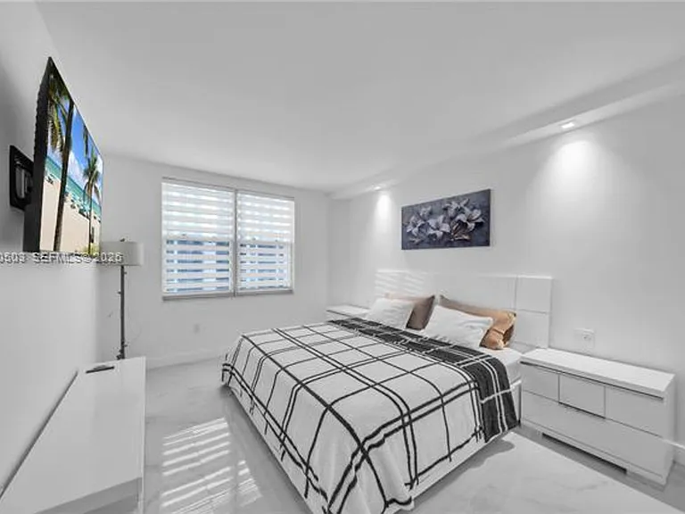 1965 S Ocean Dr #14F — Photo 27
